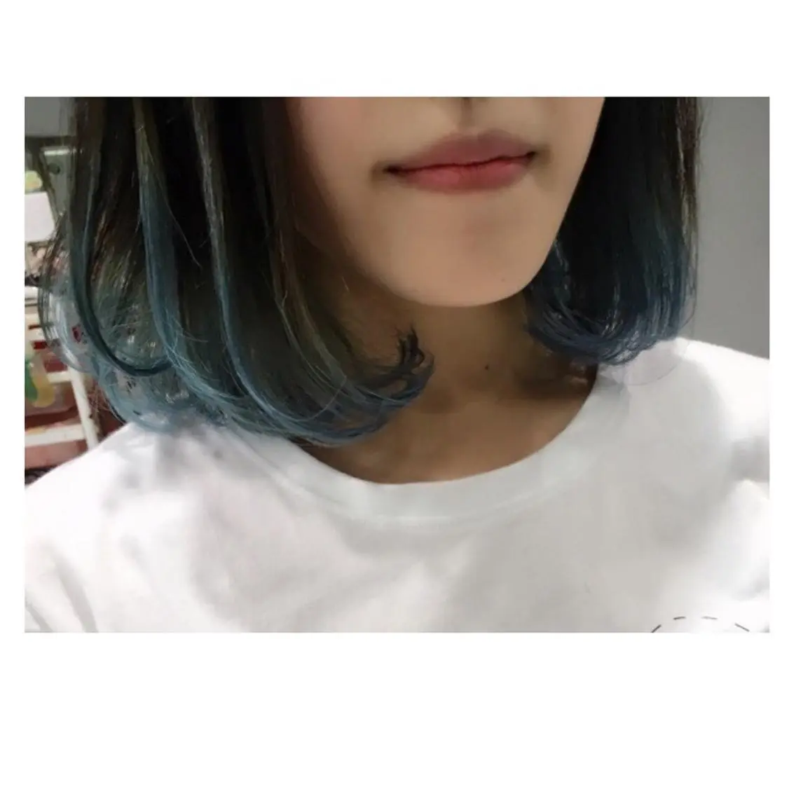 ショート カラー ブルーカラー 中江 麻友のヘアスタイル