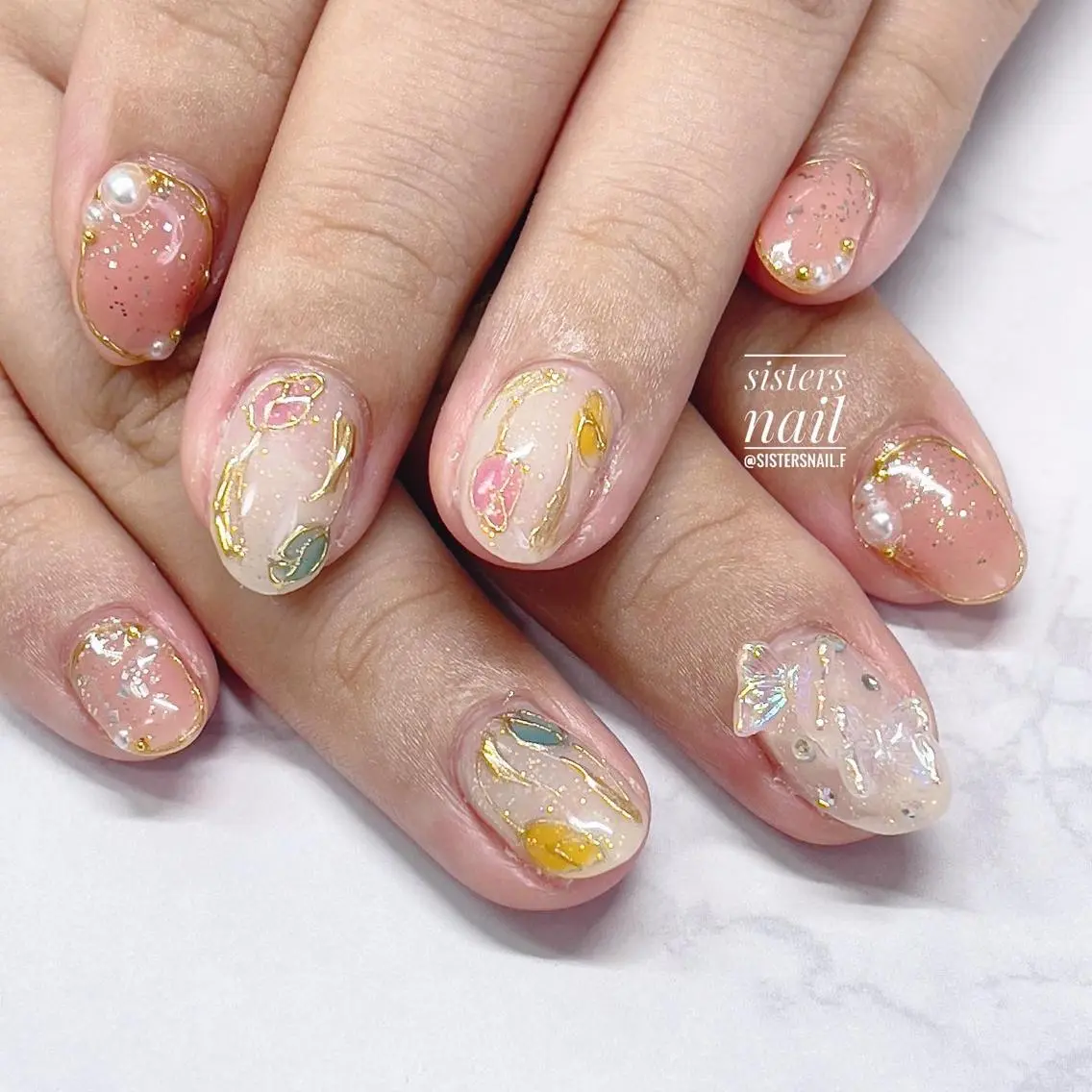 ネイル アートネイル フラワーネイル ジェルネイル キラキラネイル ラメ(グリッター) sisters nail.fのネイルデザイン