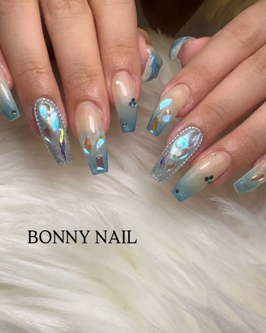ネイル マグネットネイル ハンドネイル BONNY NAIL 【えみか】のネイルデザイン