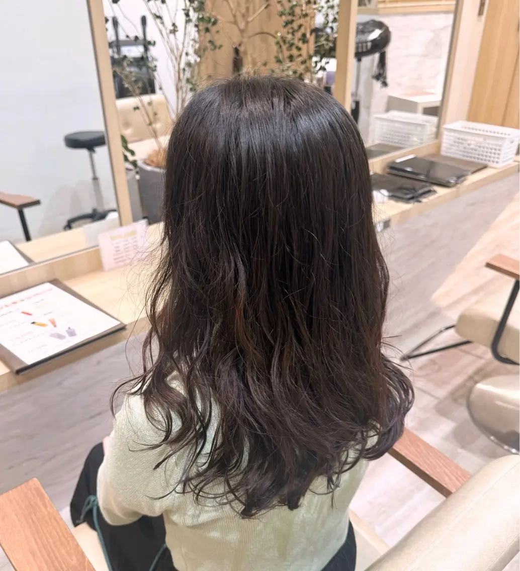 ロング カラー パーマ レイヤーカット デジタルパーマ 暖色/顔周りカット/ レイヤー/成田悠里のヘアスタイル