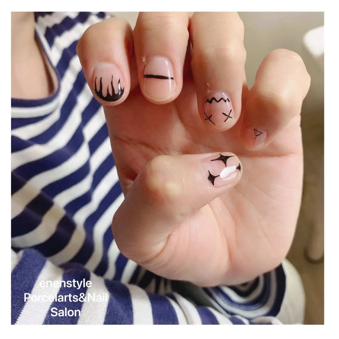 ショート ネイル ハンドネイル 🐾enen style 🐾のネイルデザイン