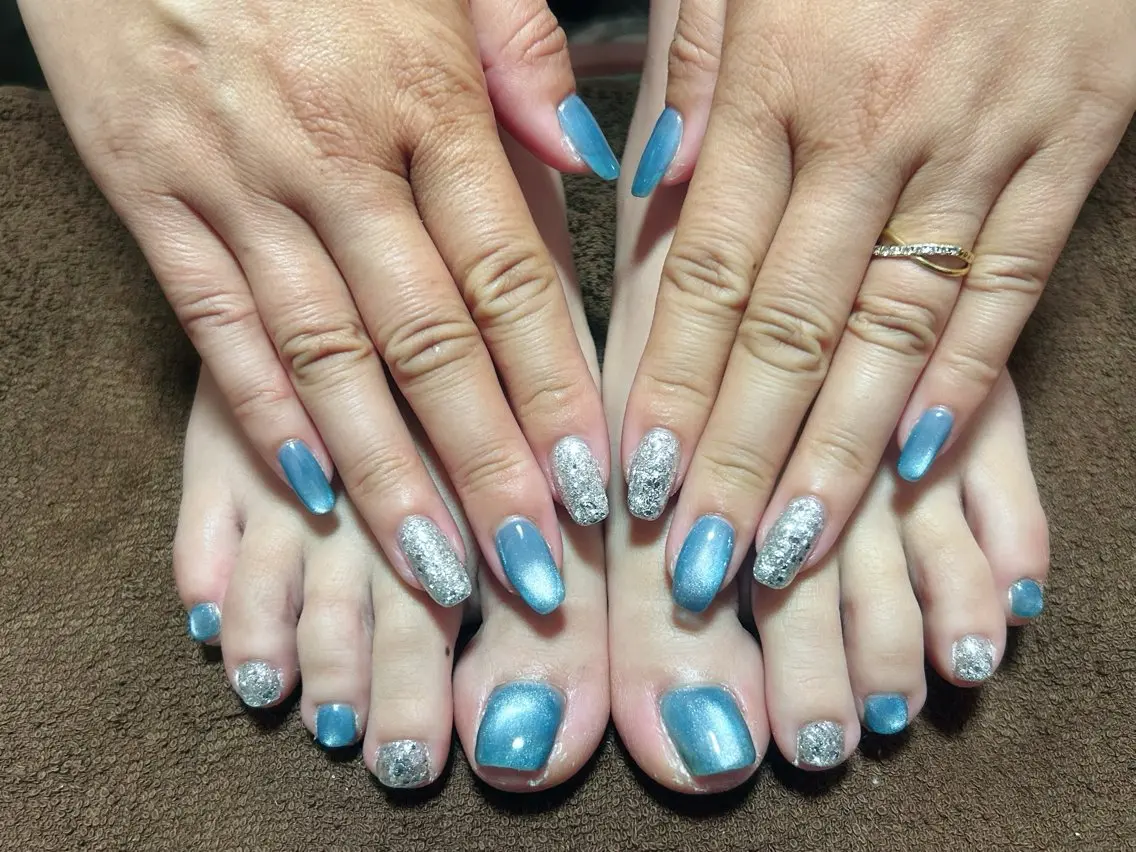 ネイル フットネイル おそろいネイル ハンドネイル i nailのネイルデザイン