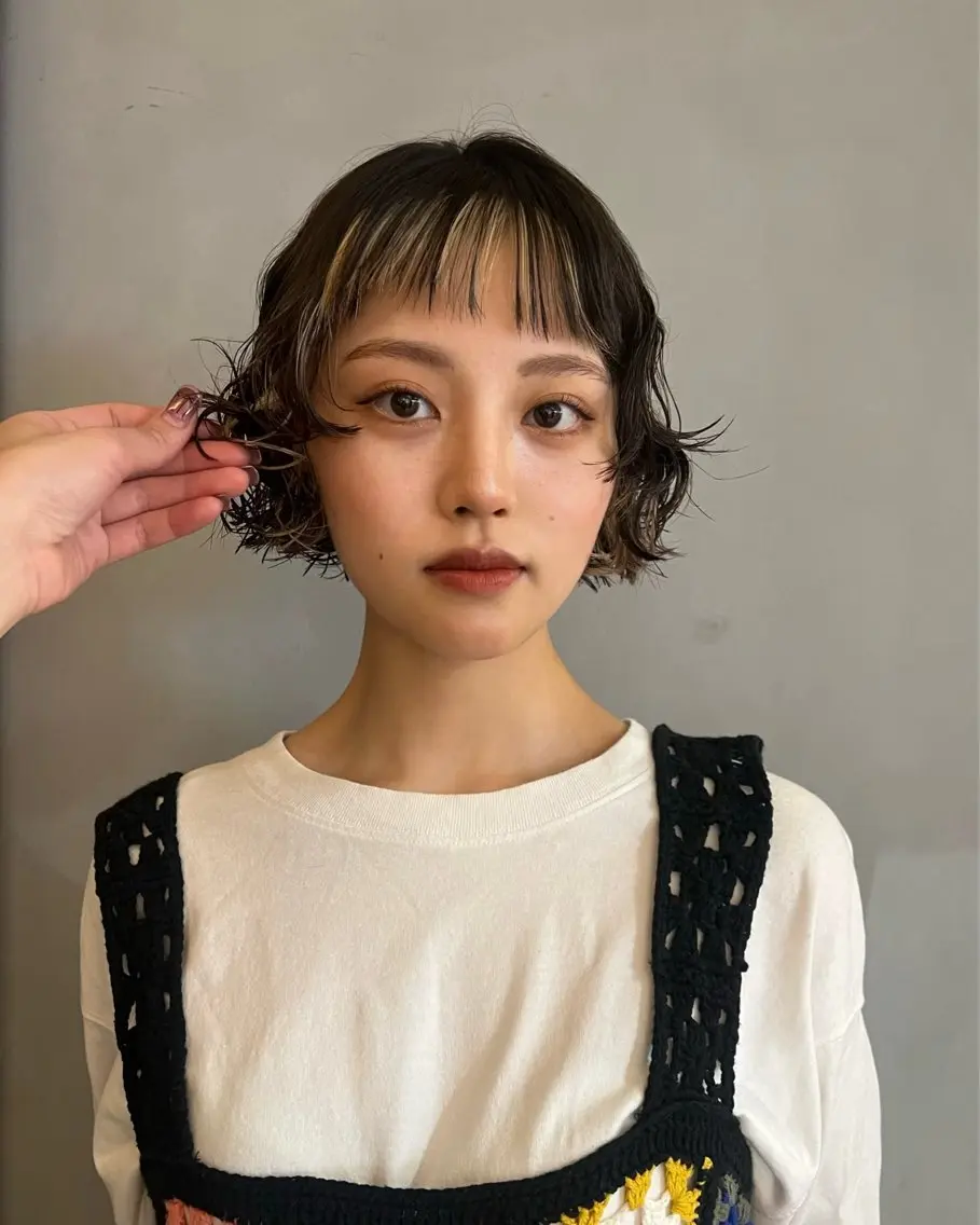 ショート パーマ カット ヘアカラー パーマ 大阪|似合わせパーマ ヤマシタミウ🌀のヘアスタイル
