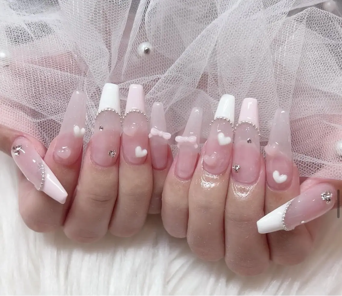 ネイル アートネイル フレンチネイル ジェルネイル 韓国ネイル マグネットネイル Lenie Nail Salonのネイルデザイン