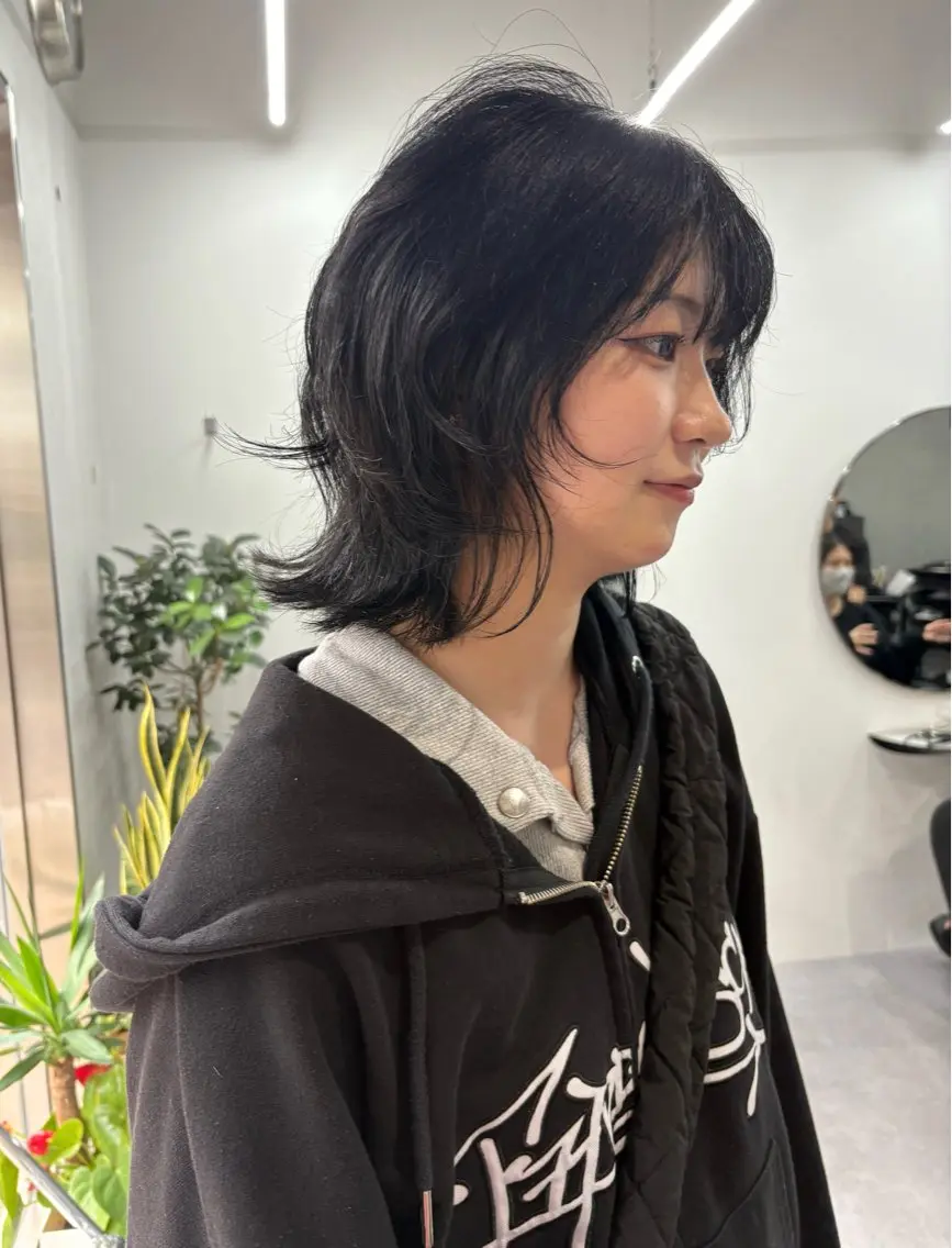 ミディアム レイヤーカット ウルフカット カットモデル募集中 IKUMI🎀のヘアスタイル