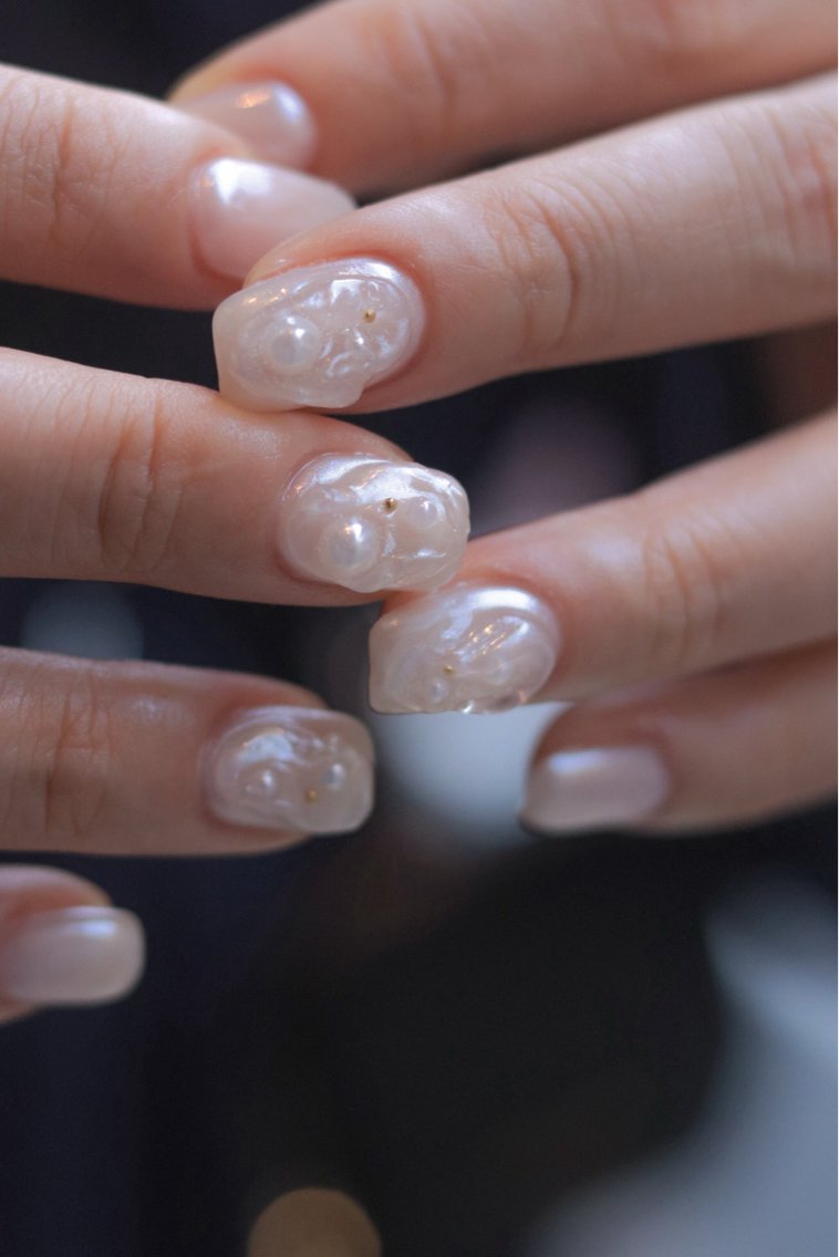 ネイル ホワイト Lira nailのネイルデザイン