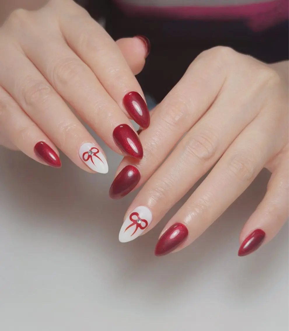 ネイル オーロラネイル 長さ出し フットネイル 韓国ネイル ラメ(グリッター) ハンドネイル 👍thumbs up nail👍のネイルデザイン