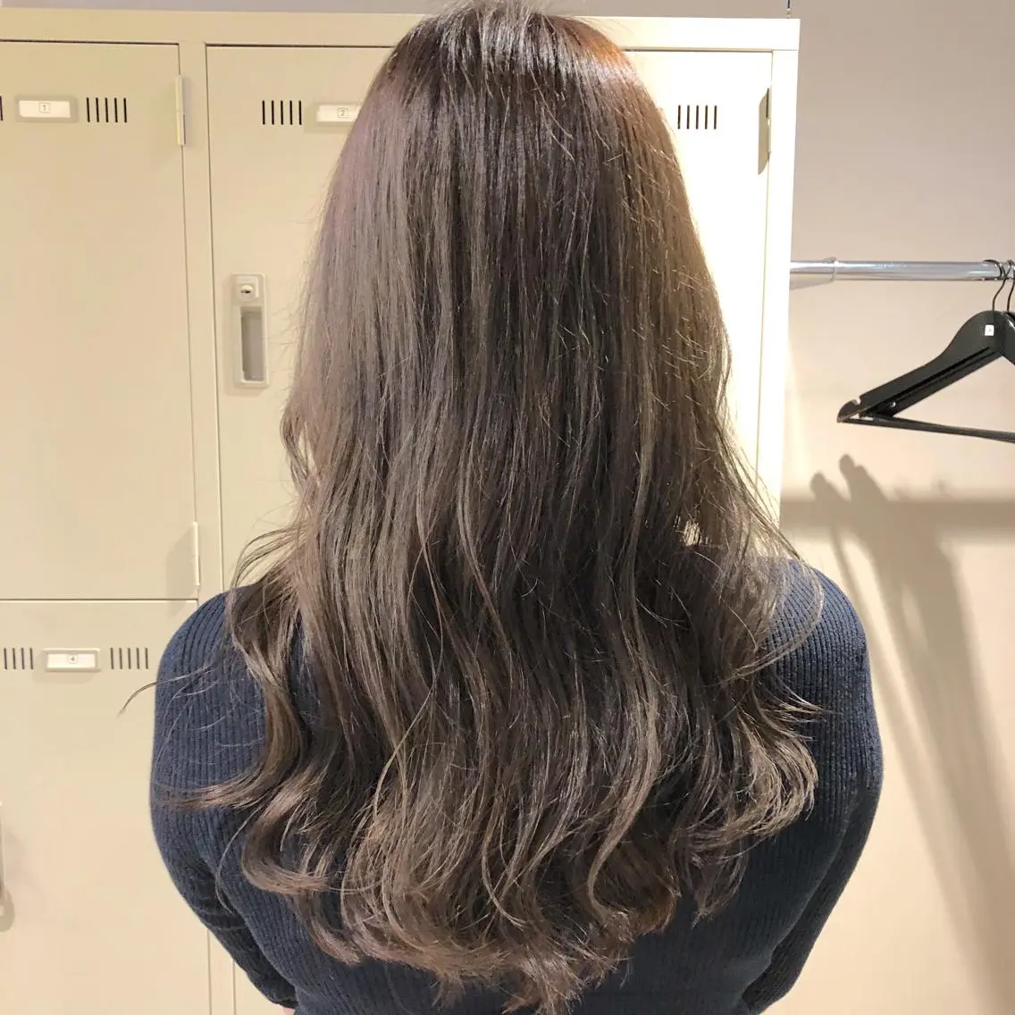 ロング カラー カット ヘアカラー ハイトーン×レイヤー カットTAKUMIのヘアスタイル