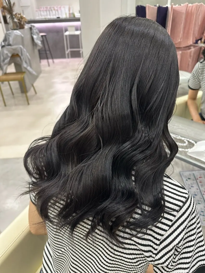 ロング カラー さあや 【透け感/艶感】のヘアスタイル