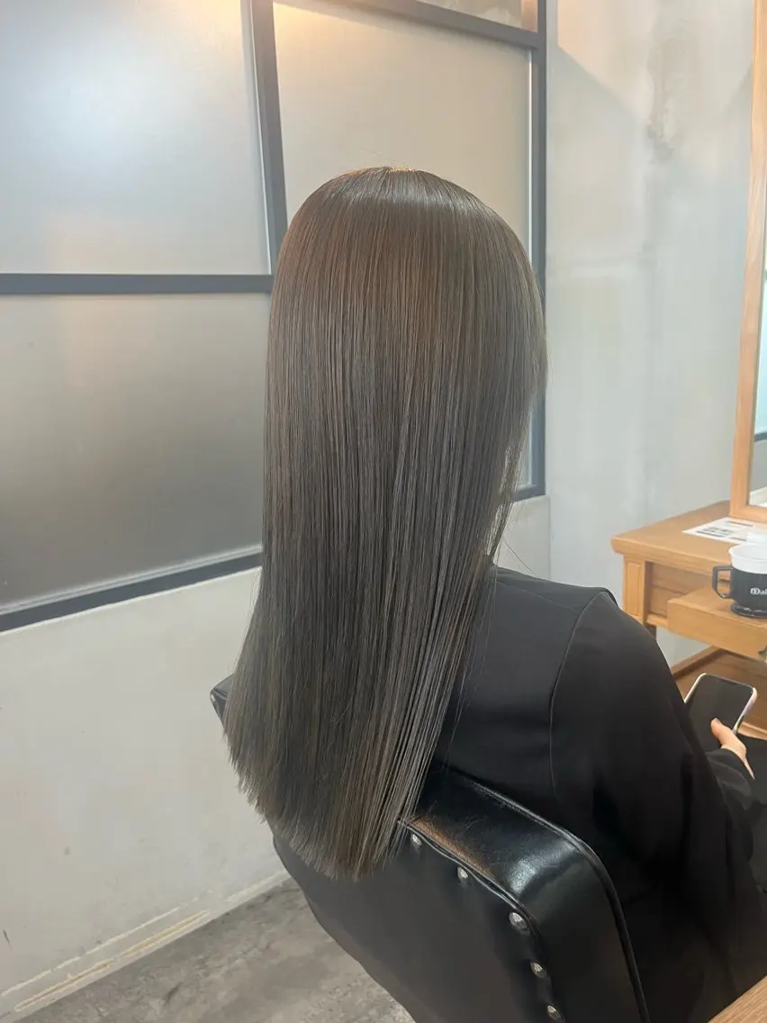 ロング カラー 透明感カラー ヘアカラー トリートメント 栗本 陽香/顔周りレ イヤー/透明感カラーのヘアスタイル