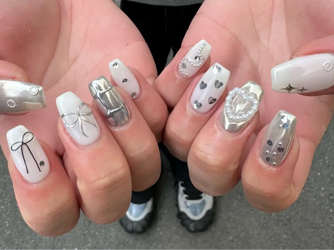 ネイル ジェルネイル ハート ミラーネイル パラジェル リボン MH_ Nailのネイルデザイン