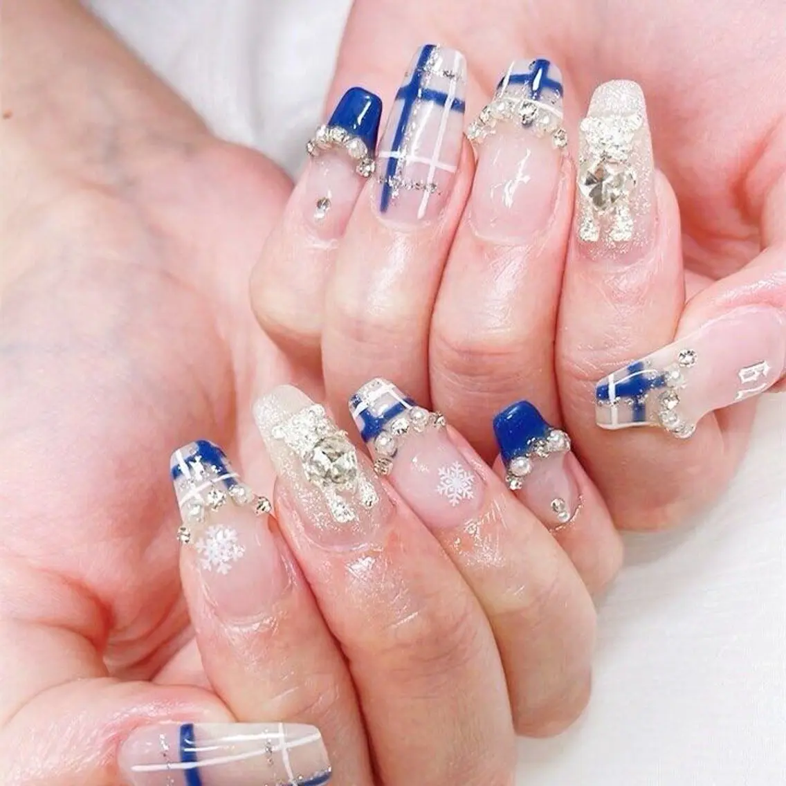 ネイル ハンドネイル ハンドケア The Nail & Eye Lashの眉毛・アイブロウイメージ