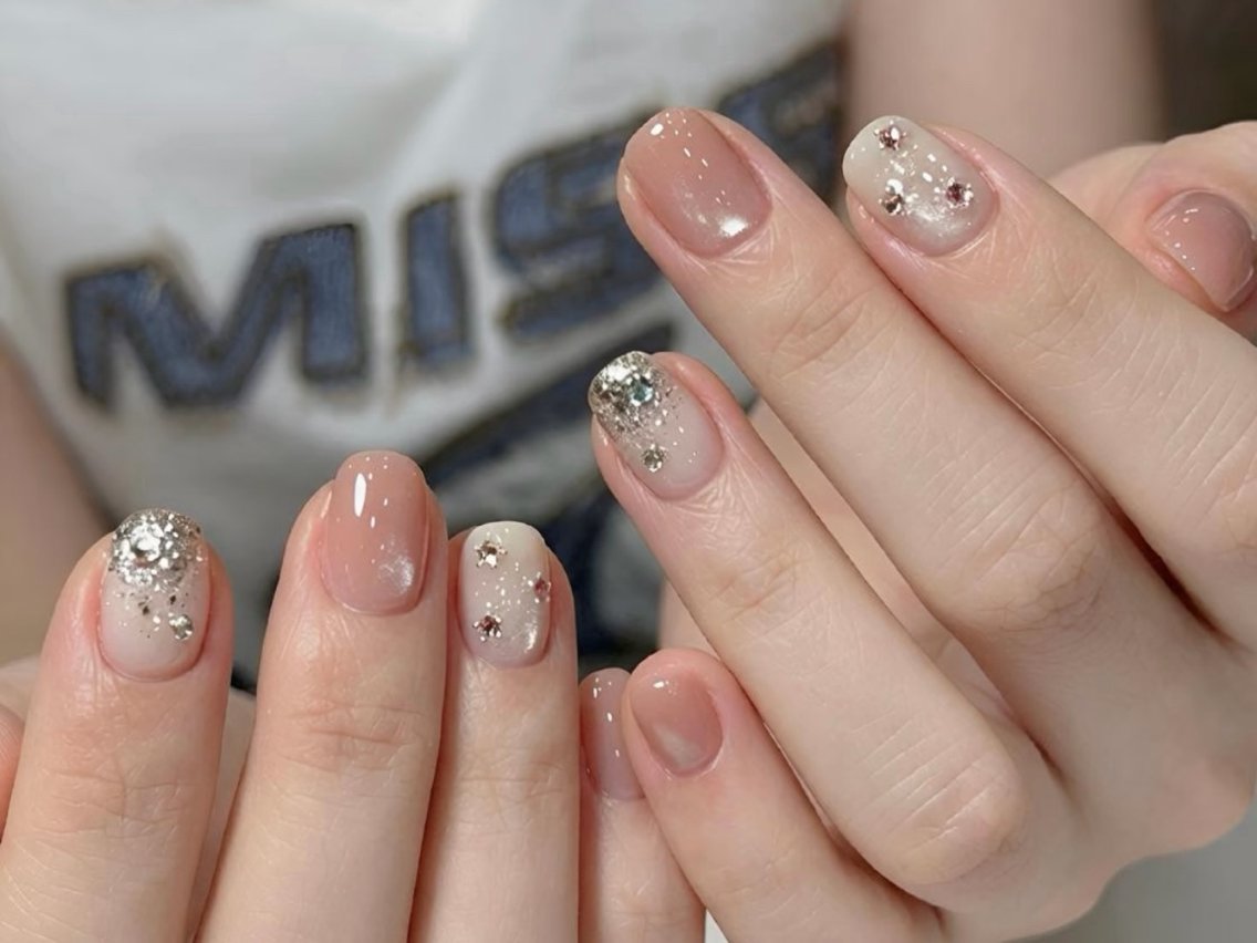ネイル ブラウン フットネイル フレンチネイル グラデーション 氷ネイル・うるうるネイル ハンドネイル Mixx Nail_ Studioのネイルデザイン