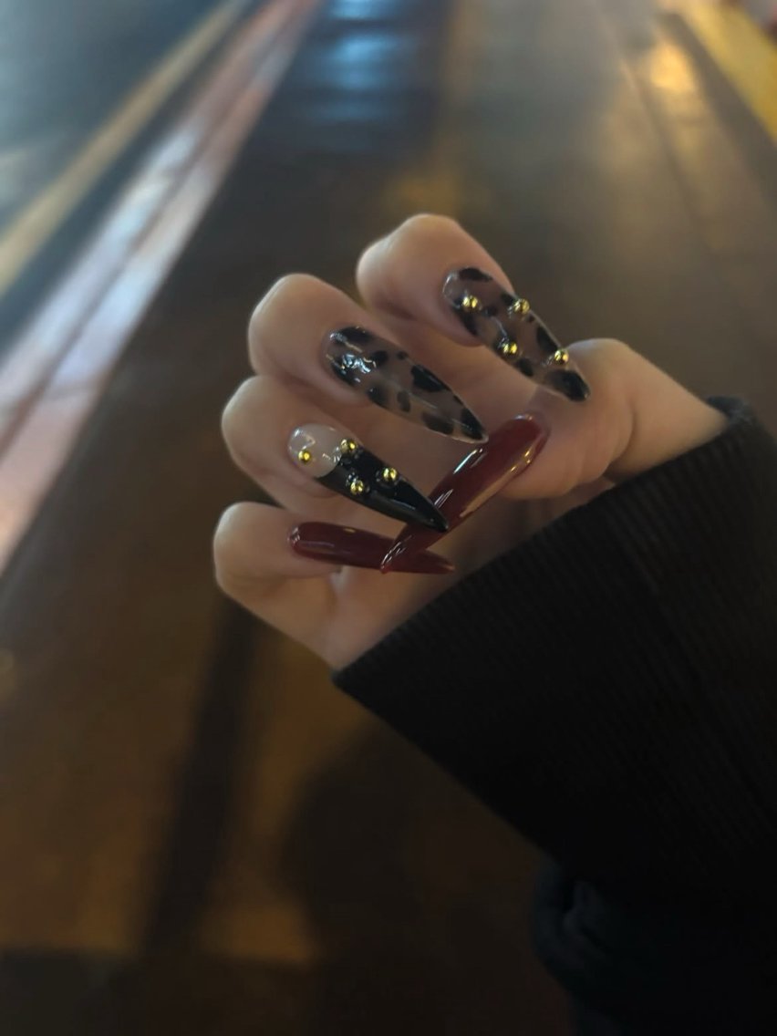 ネイル アートネイル フレンチネイル ジェルネイル キラキラネイル 韓国ネイル ハンドネイル ICE Nailsのネイルデザイン