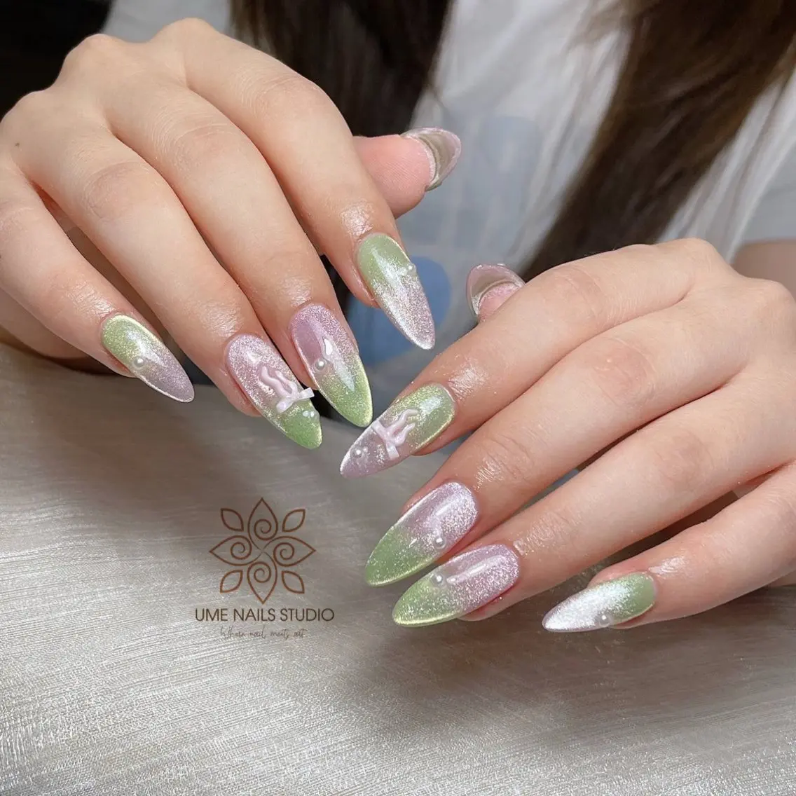 ネイル チークネイル クリアネイル ガーリー キラキラネイル 韓国ネイル ハンドネイル Ume Nail Studioのネイルデザイン