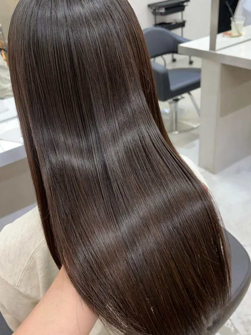 ロング カラー Viot 銀座 樋口 桃佳のヘアスタイル