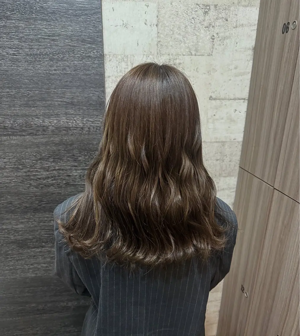 ロング 保井 実奈美のヘアスタイル