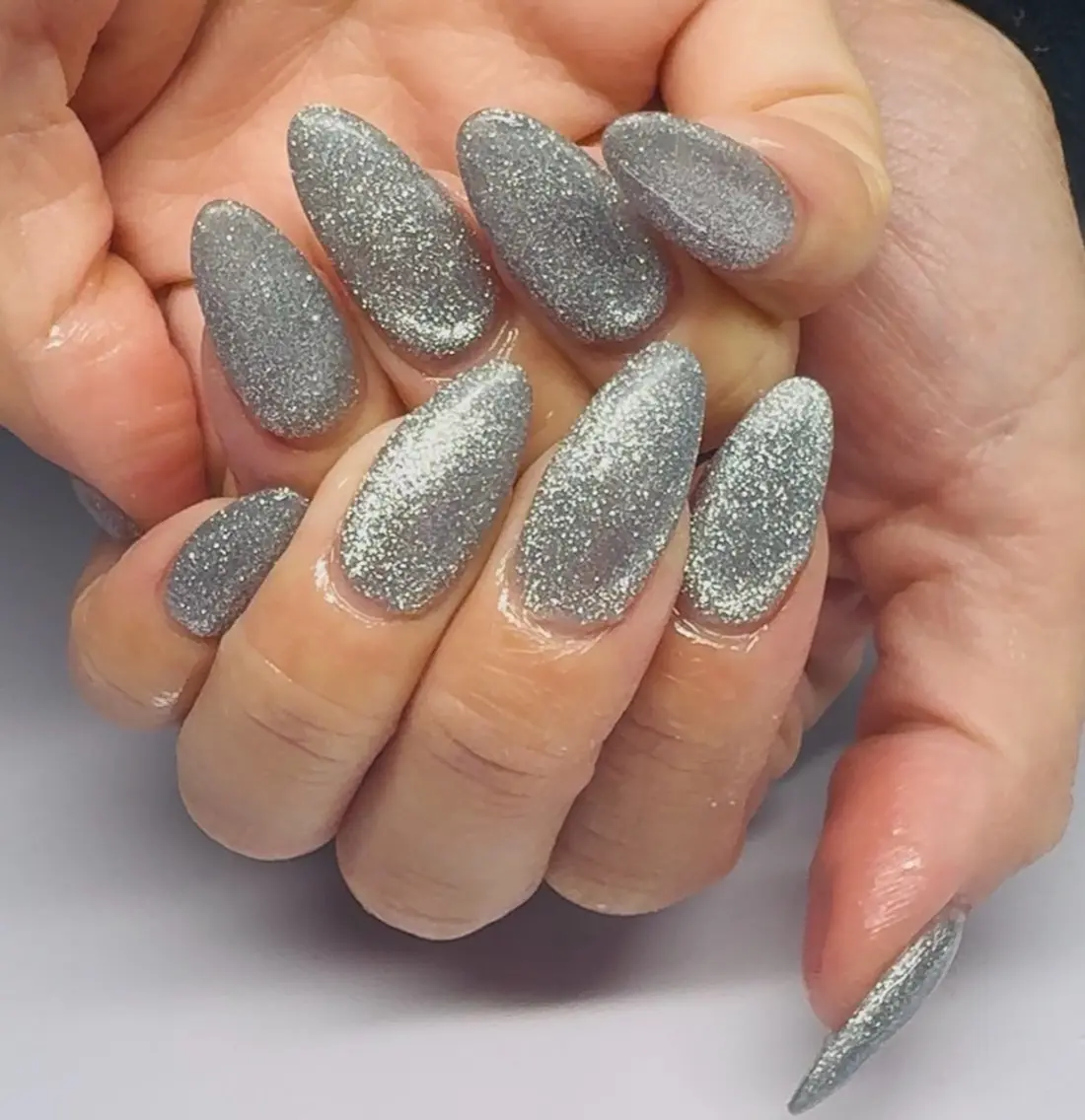 ネイル マグネットネイル R Bella Nailのネイルデザイン