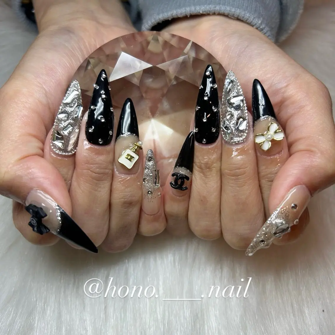 ネイル NailSalo AriuMのネイルデザイン
