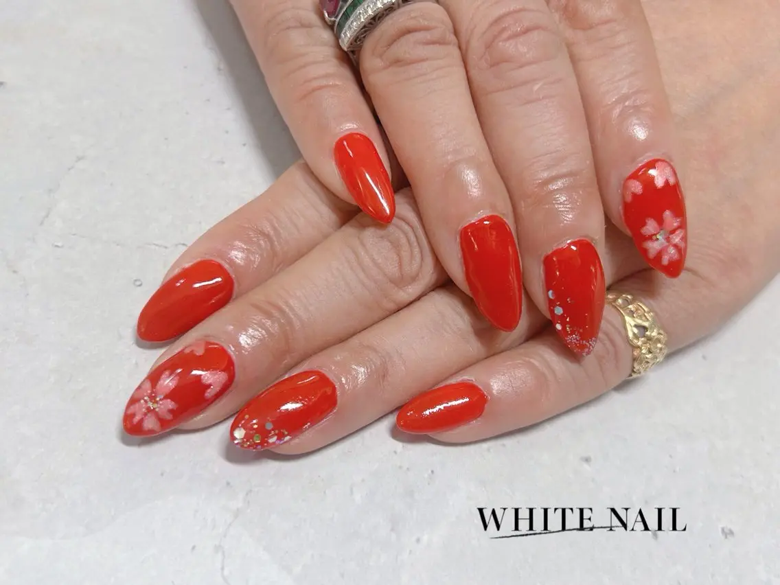 ネイル 桜ネイル ハンドネイル WHITE NAIL ホワイトネイルのネイルデザイン