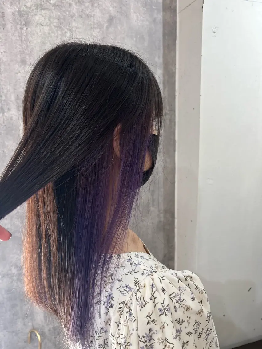 セミロング パープルカラー ヘアカラー ヘッドスパ 正分 真美のヘアスタイル