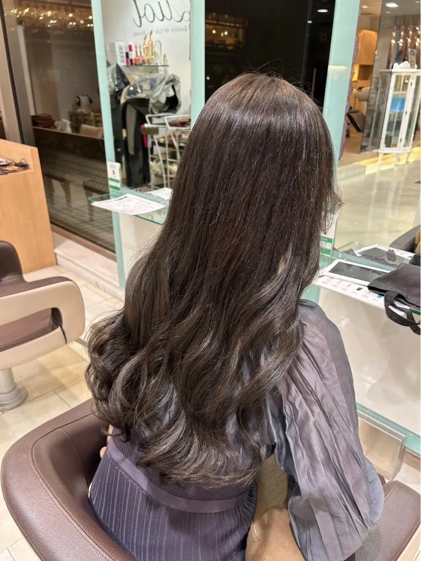 ●ロング.セミロング限定カット！ ケラスターゼトリートメント付き！の写真