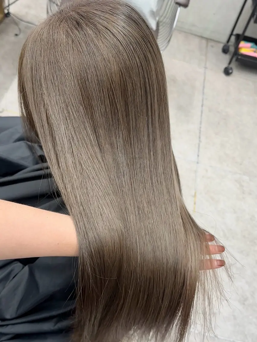 セミロング カラー ヘアアレンジ ヘアカラー トリートメント 天神/ブリーチ/ ブリーチなしカラーのヘアスタイル