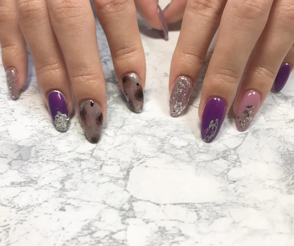 ネイル フットネイル ニュアンスネイル パープル シルバー シンプルネイル nail fufla ♡yamane♡のネイルデザイン