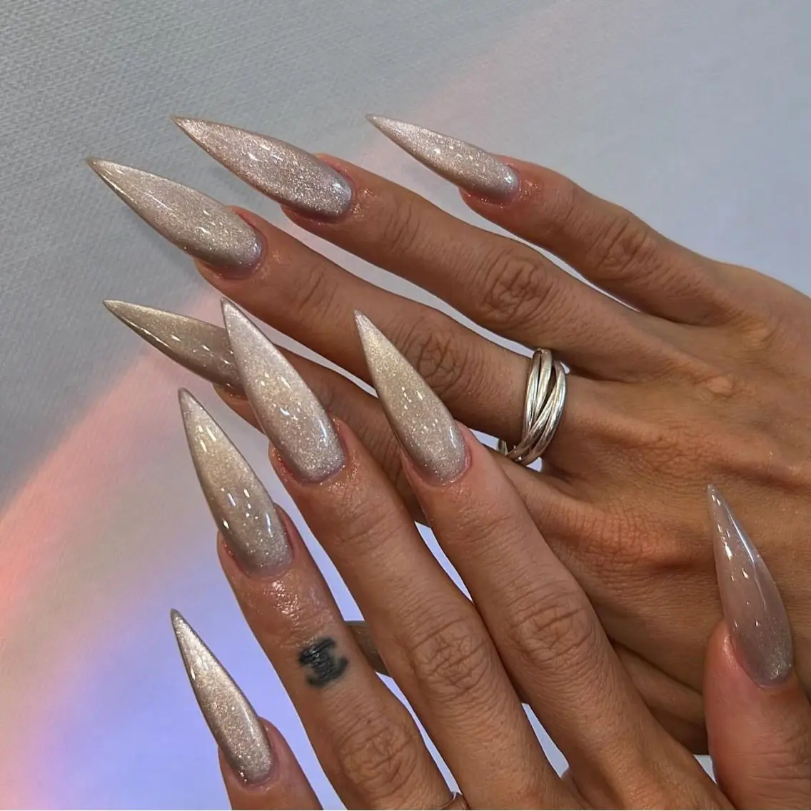 ネイル ハンドネイル HAPPI NAIL CALINのネイルデザイン