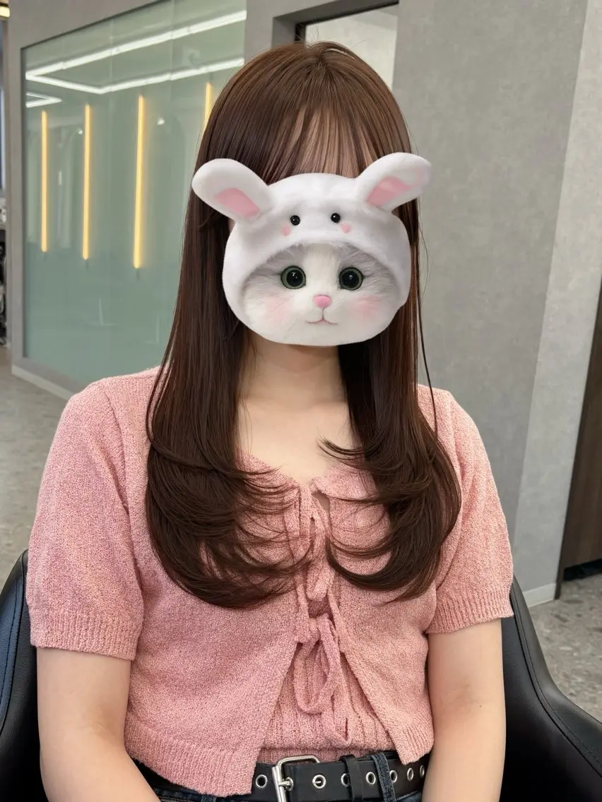ロング チョコレートブラウン くびれヘア 卒業式のヘアスタイル 学生 韓国風ヘア ヘアカラー トリートメント SeiRa☪️ 艶髪 / 透明感のヘアスタイル
