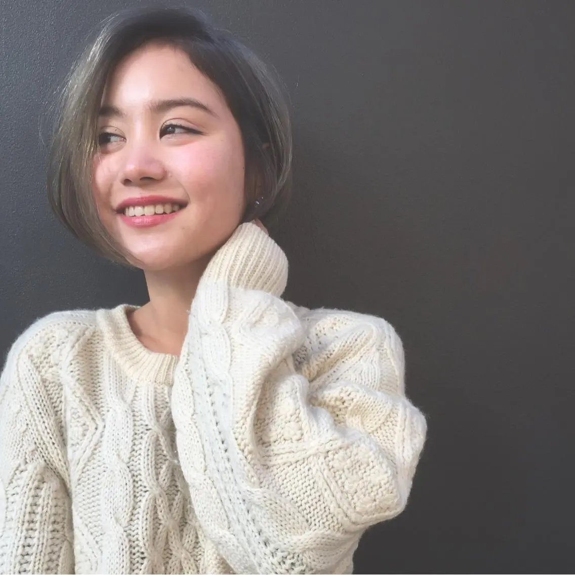ショート カラー パーマ ヘアアレンジ メンズ キッズ ネイル マツエク・マツパ メンズブリーチ メンズハイライト メンズインナーカラー ブリーチ グラデーションカラー 顔まわりレイヤー× 韓国ヘアオタベシンヤのヘアスタイル