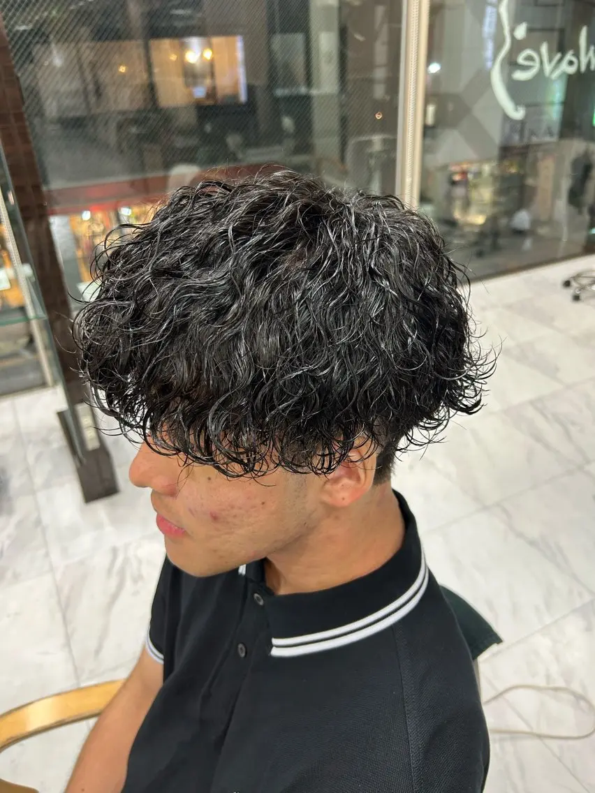 ショート パーマ メンズ メンズパーマ 波巻きパーマ カット パーマ トリートメント メンズパーマ 💈後閑和真💈のヘアスタイル