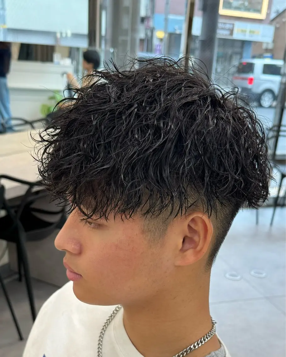 パーマ メンズ フェザーパーマメンズ ピンパーマ京都駅前のヘアスタイル