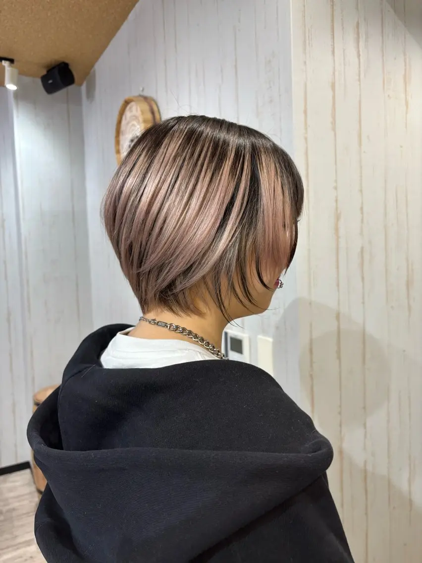 ショート カラー リト /渋谷/ハイトーンのヘアスタイル