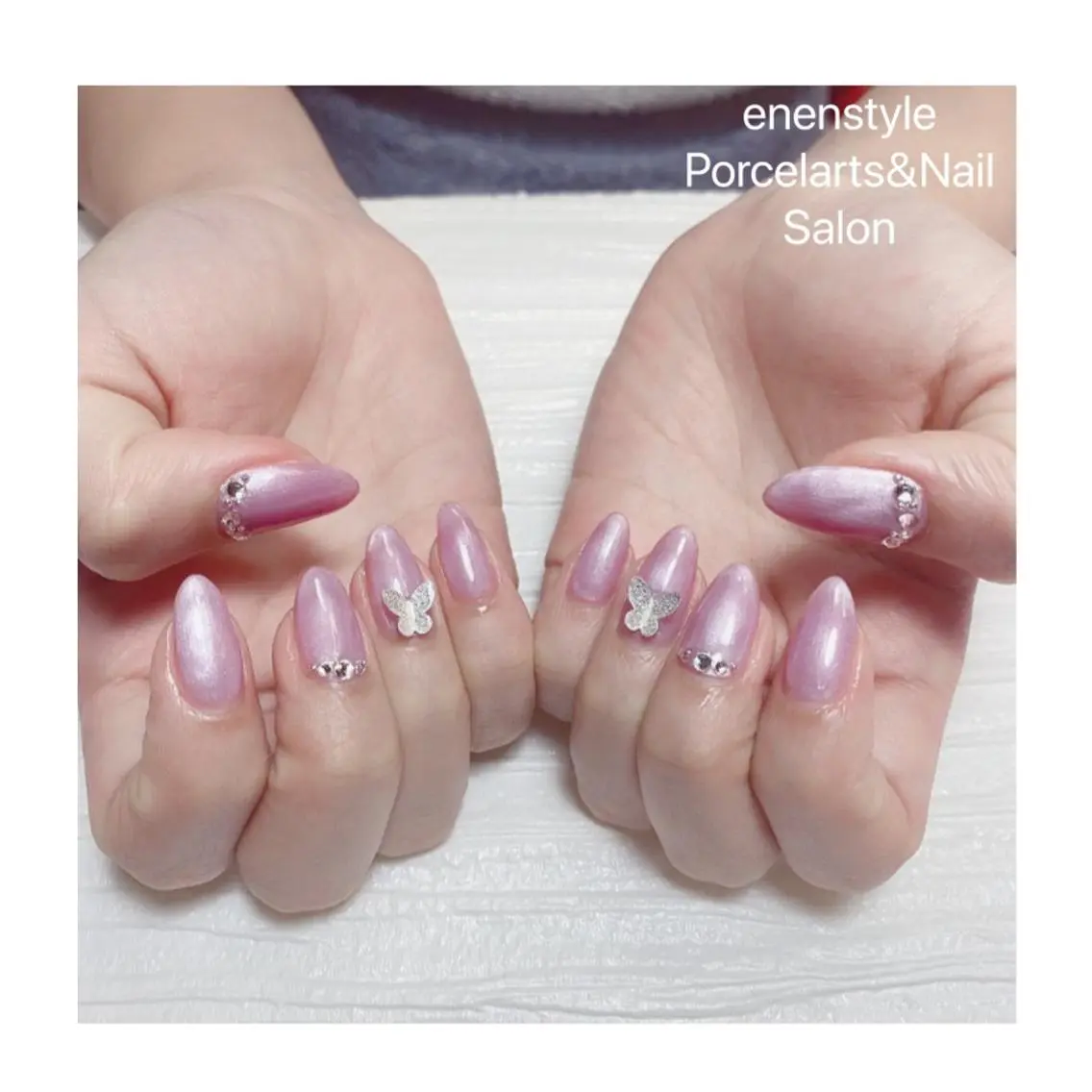ミディアム ネイル ハンドネイル 🐾enen style 🐾のネイルデザイン