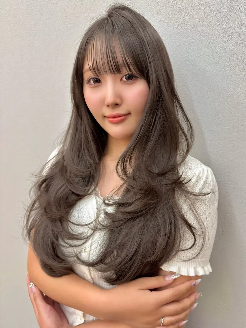 ロング カラー 透明感カラー グレージュ レイヤーカット カット ヘアカラー トリートメント レイヤー/顔まわり/ 髪質改善パーマ/川合のヘアスタイル