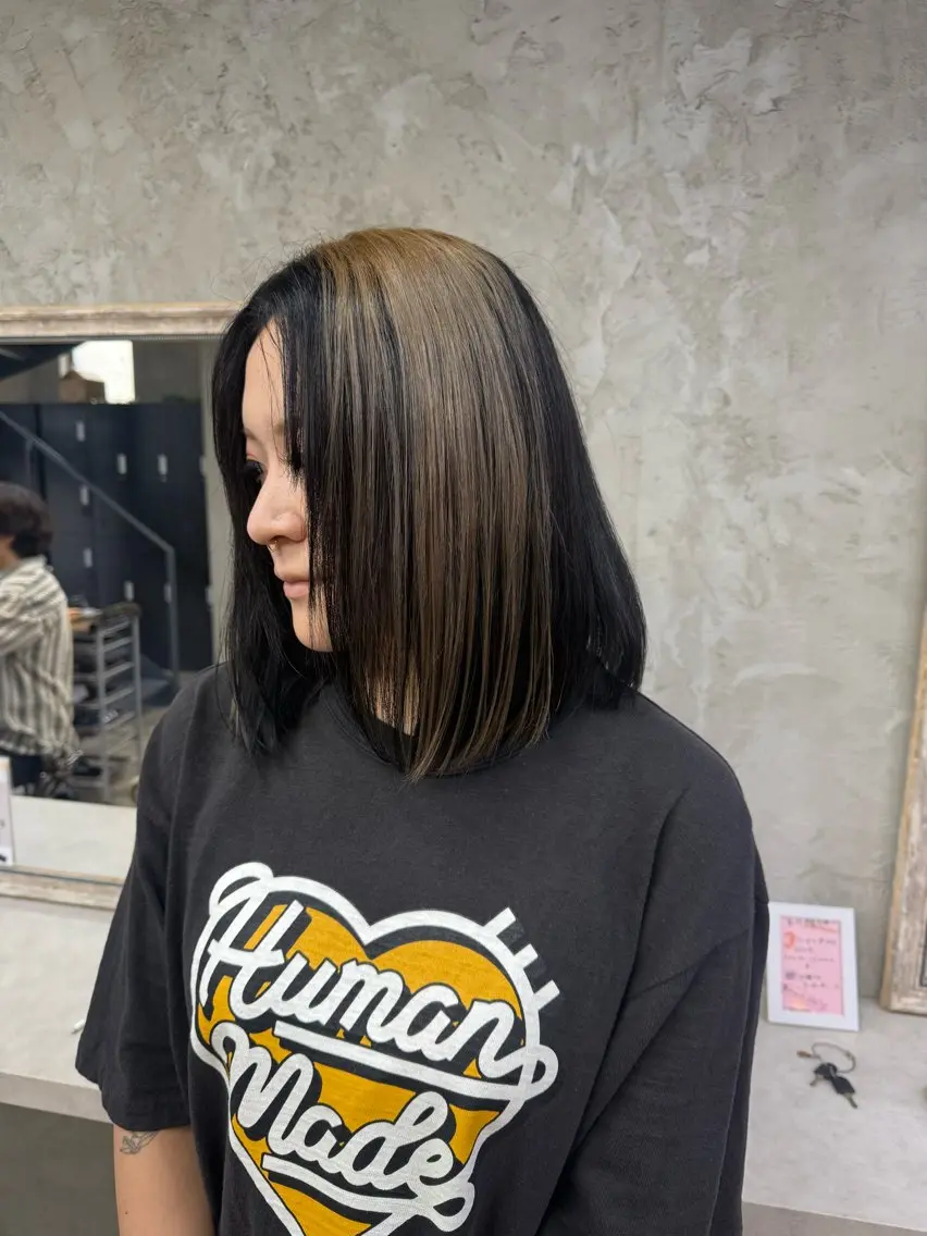 ミディアム ヘアカラー Blast Erikaのヘアスタイル