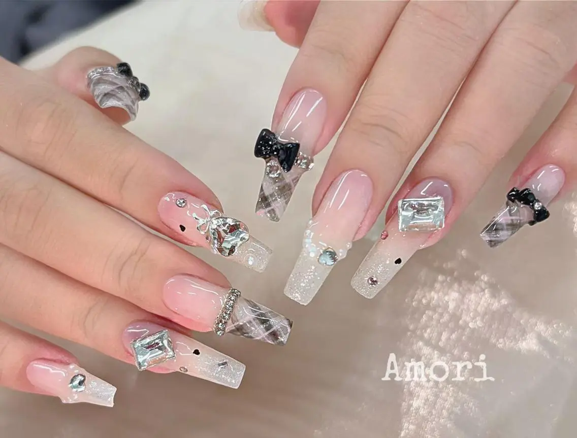 ネイル ハンドネイル 大﨑 ななのネイルデザイン