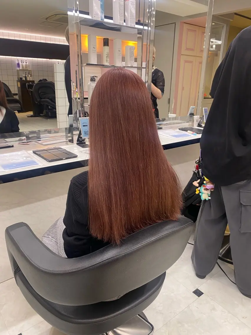 ロング カラー 透明感ベージュカラー 🪞上野🪞AIのヘアスタイル