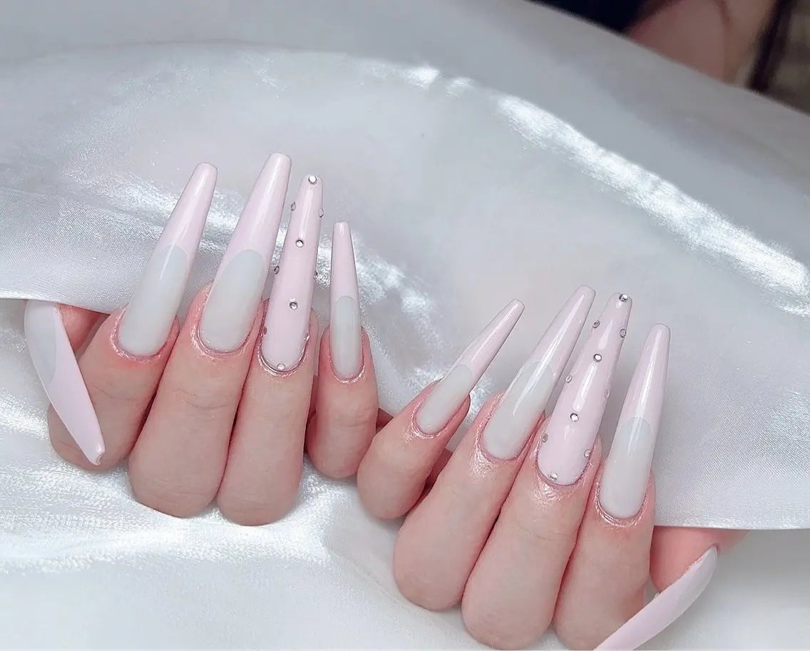 ネイル 🎀M nails✨ ビューティーのネイルデザイン