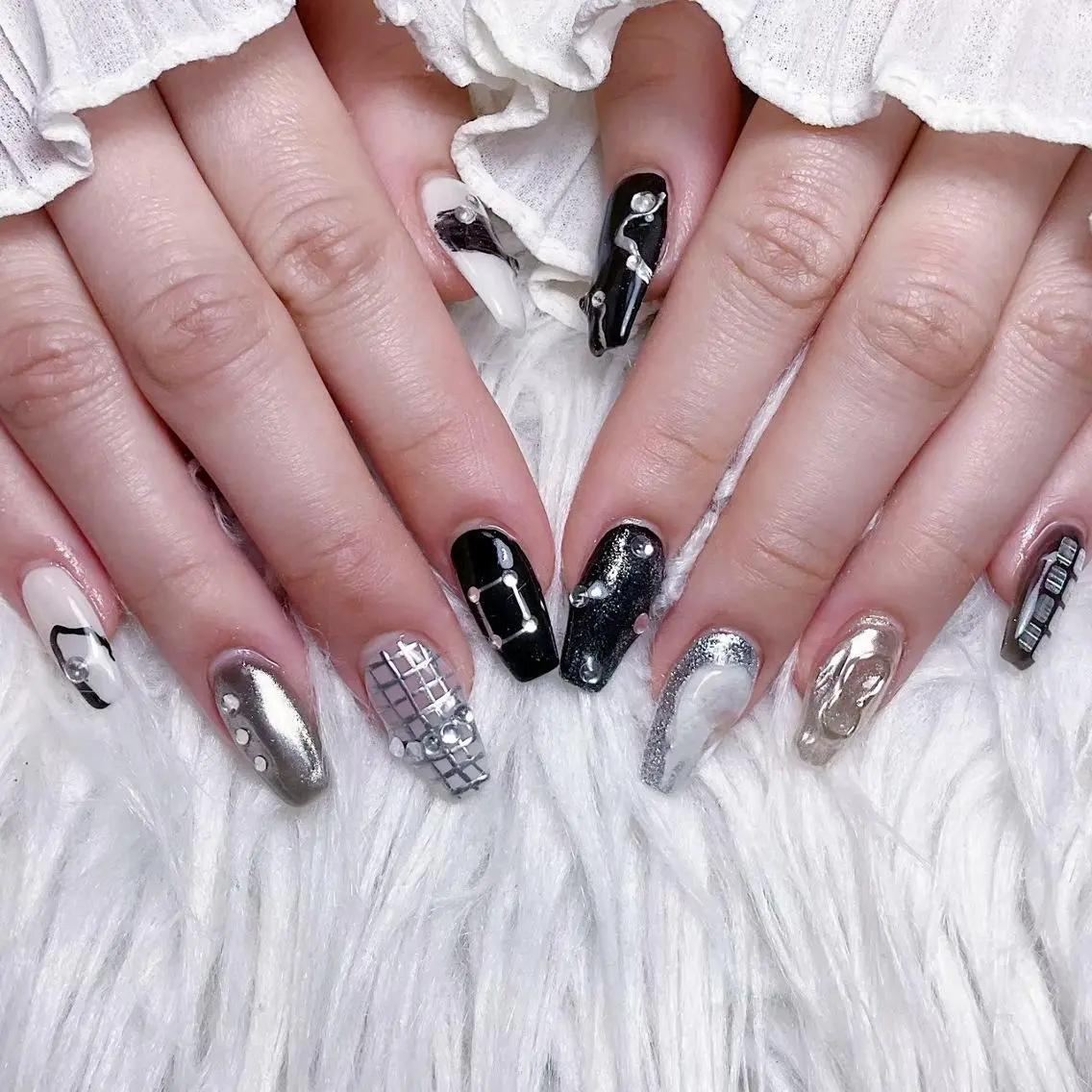 ネイル ハンドネイル 🩵Yun nail Salon 🩵のネイルデザイン