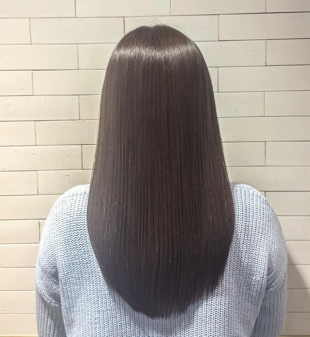 セミロング カラー レイヤーカット× 髪質改善たもりのヘアスタイル