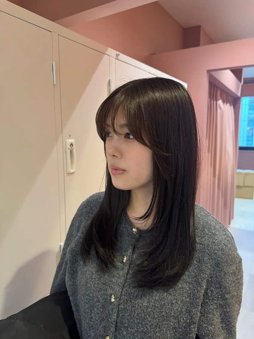 ロング カット ヘアカラー トリートメント 山本 望華のヘアスタイル