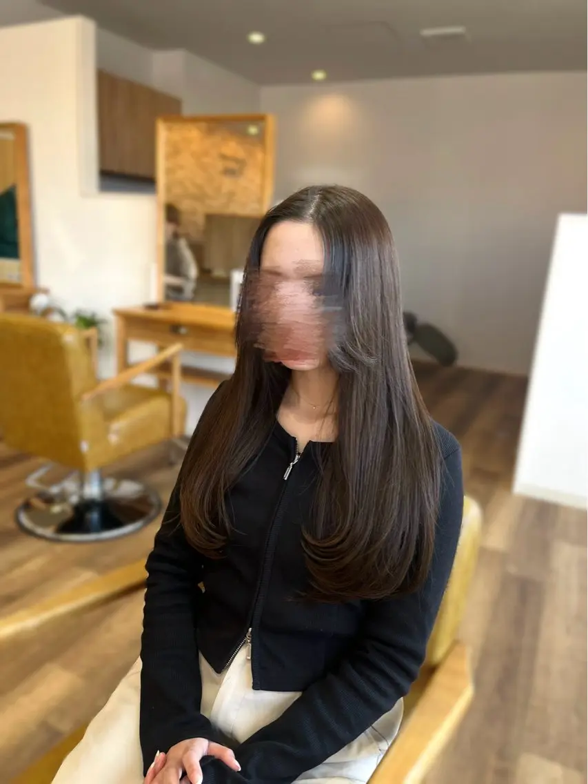 ロング くびれヘア 顔まわりレイヤー 顔周りカット 髪質改善 韓国風ヘア 宮本 楓のヘアスタイル