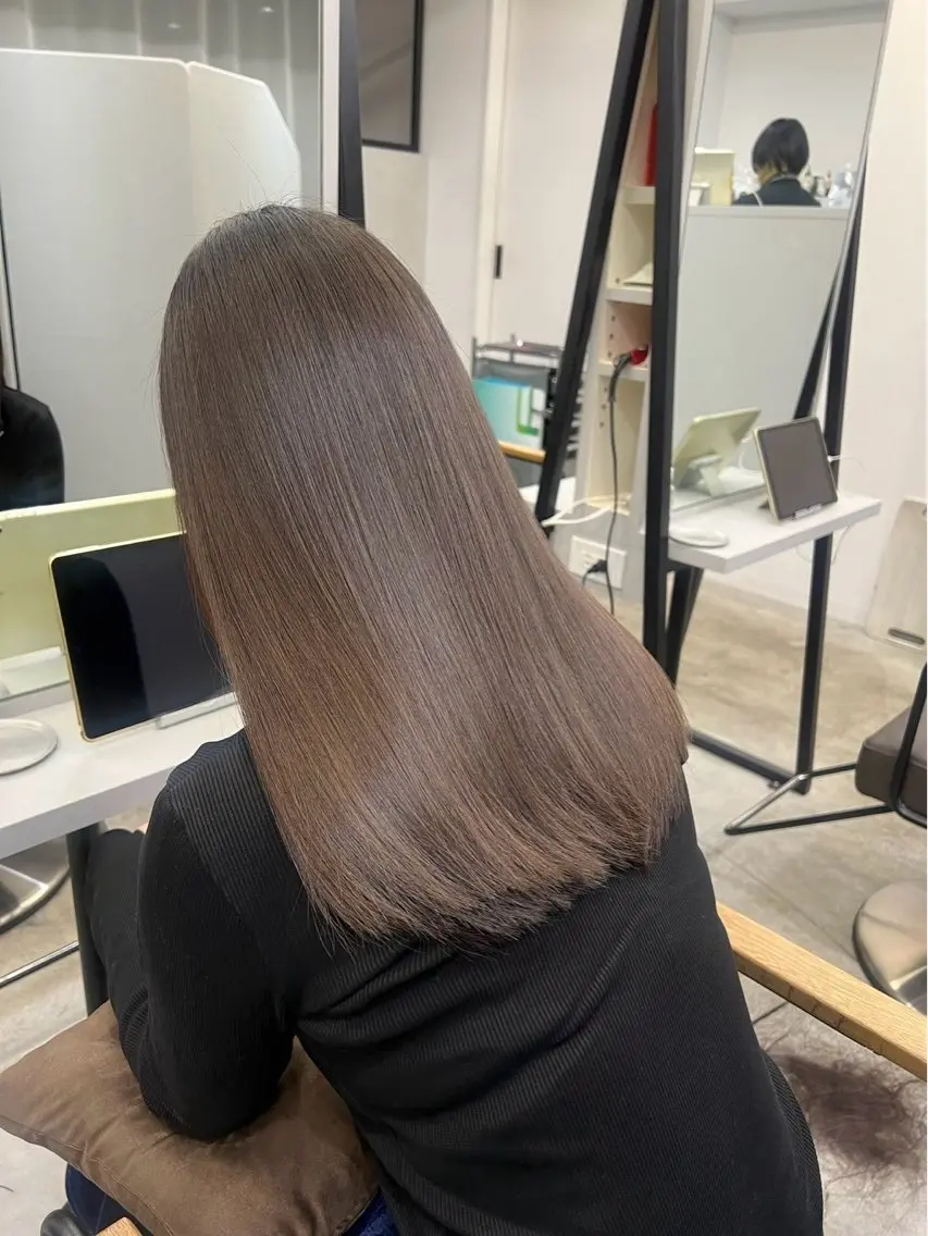 ロング パーマ 髪質改善 レイヤーカット 縮毛矯正 トリートメント 酸性ストレート 縮毛矯正 🍒モテ暖色カラー × うる艶✧ ゆなのヘアスタイル