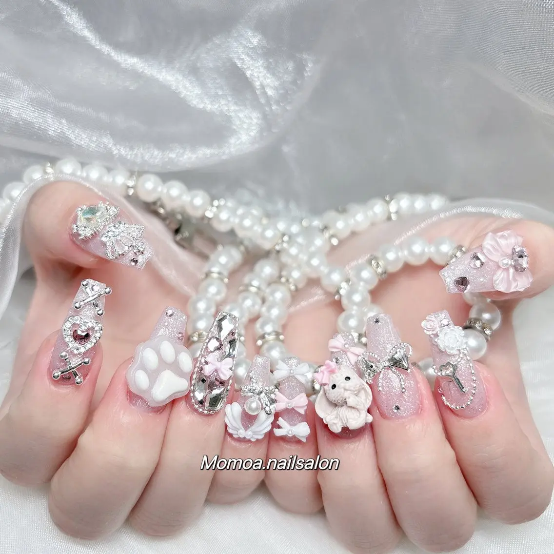 ネイル 成人式 ジェルネイル ロングネイル マグネットネイル ミディアムネイル ハンドネイル MoMoA Nail ネイル長さ出し専門店のネイルデザイン