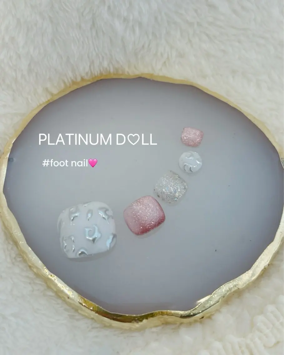 ネイル グラデーション オフィスネイル ワンカラーネイル シンプルネイル フットネイル 🎀大人nail /NOISMはな🎀のネイルデザイン