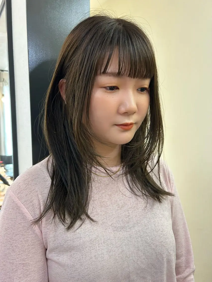 ロング カラー オリーブカラー hubhair レイヤー/透明感のヘアスタイル