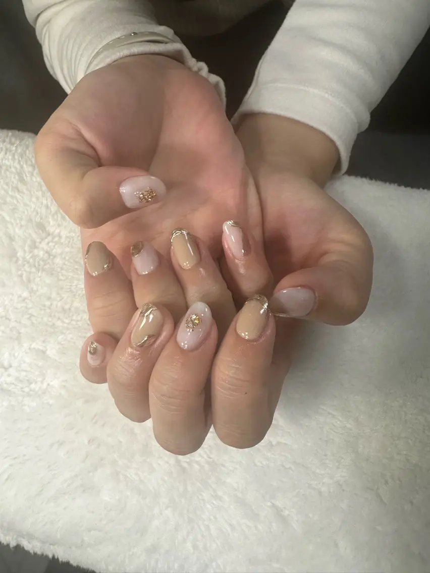 ネイル ミラーネイル ニュアンスネイル ハンドネイル 手塚 里奈のネイルデザイン