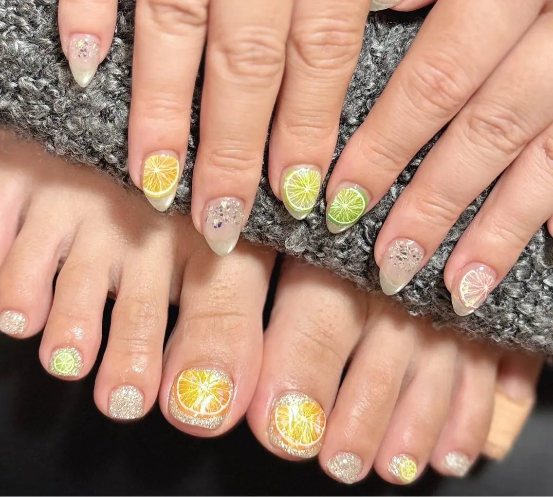 ハンド&フット(オフなし)💅マグネット/フラッシュ/グリッター/ラメの写真